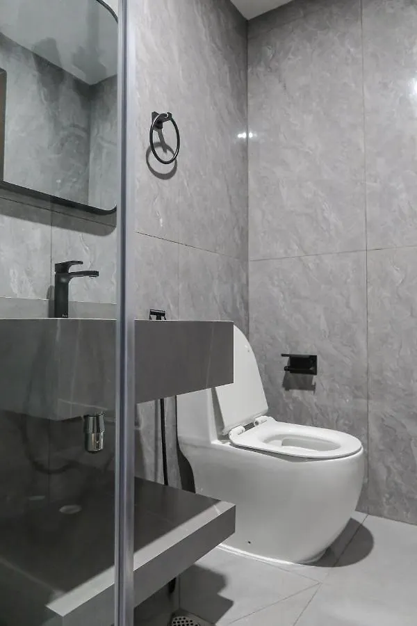 סינגפור Recharge Studio Apartment & Suites