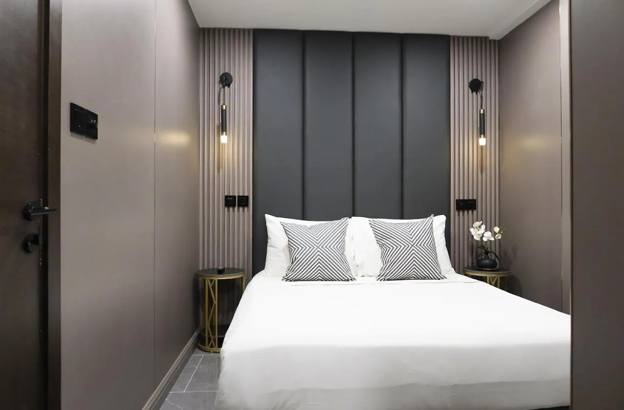 סינגפור Recharge Studio Apartment & Suites