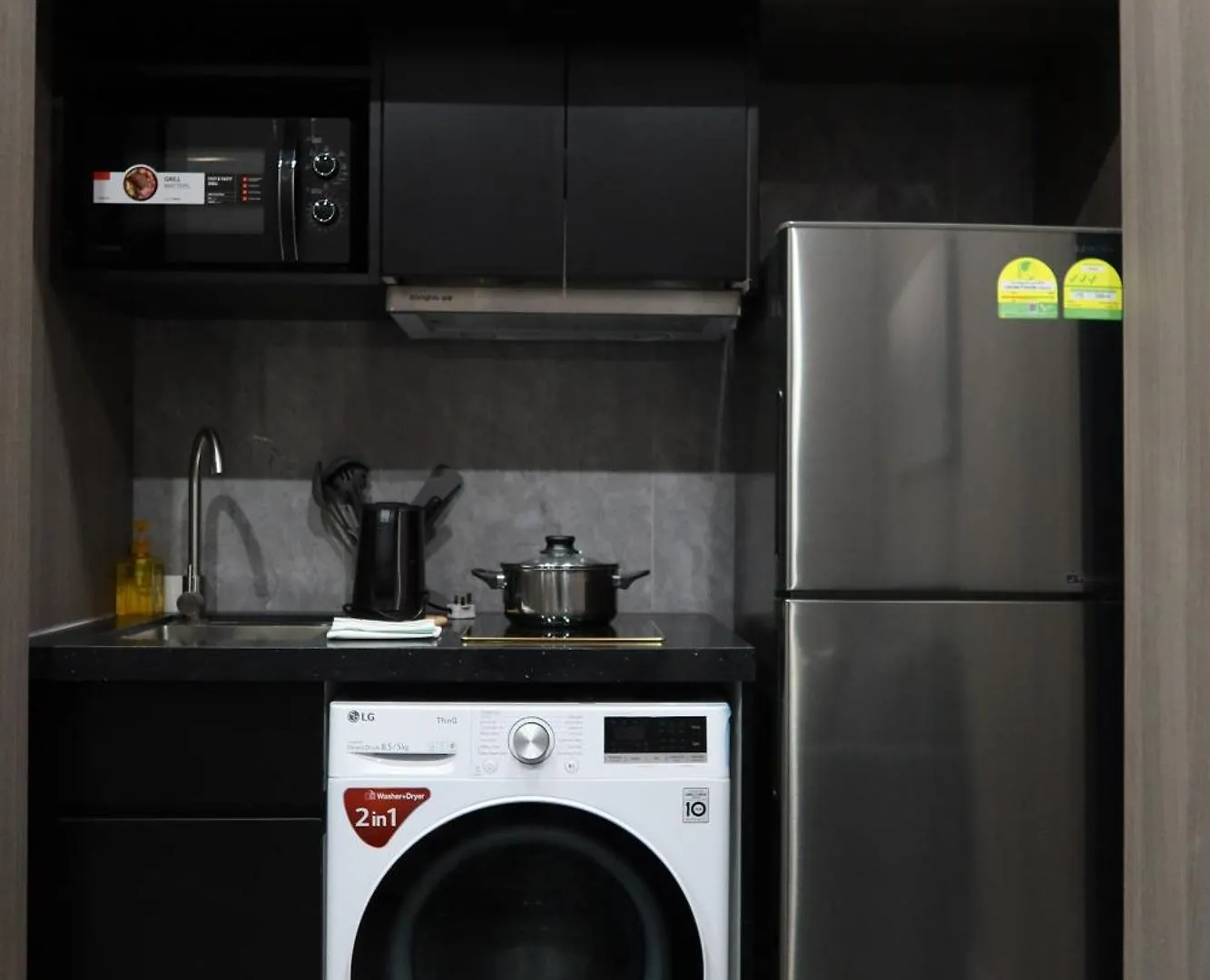 סינגפור Recharge Studio Apartment & Suites